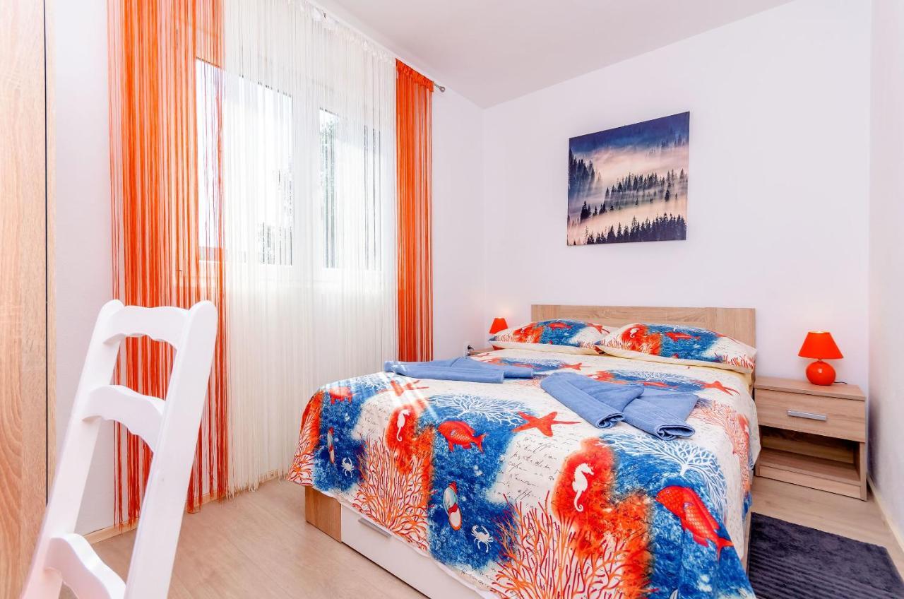 Apartment Snjezana 玛里纳 外观 照片