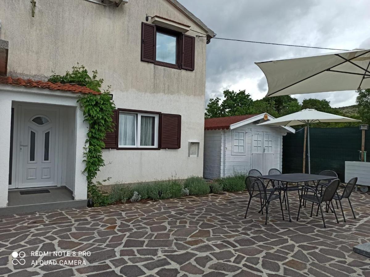 Apartment Snjezana 玛里纳 外观 照片