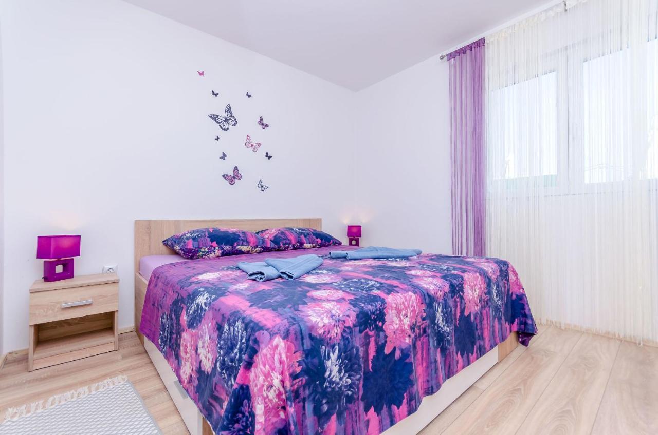 Apartment Snjezana 玛里纳 外观 照片